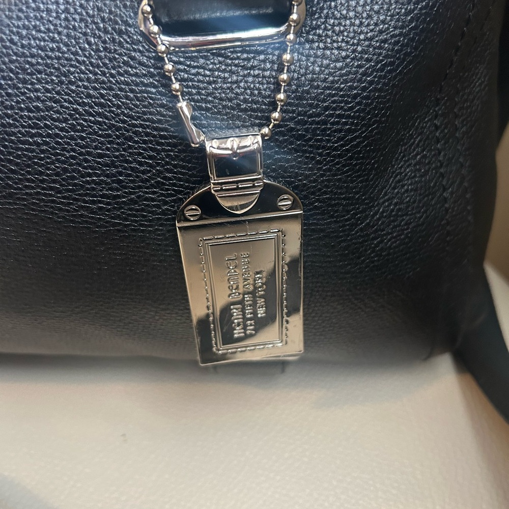 Henri Bendel Bag Chic Spruce Street Satchel Henrino longer available online - Picture 2 of 14